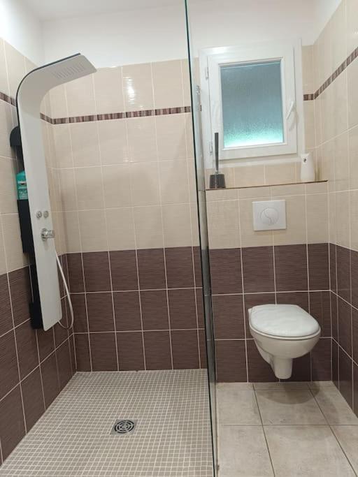 Appartement 2 A 4 Personnes Antraigues Экстерьер фото