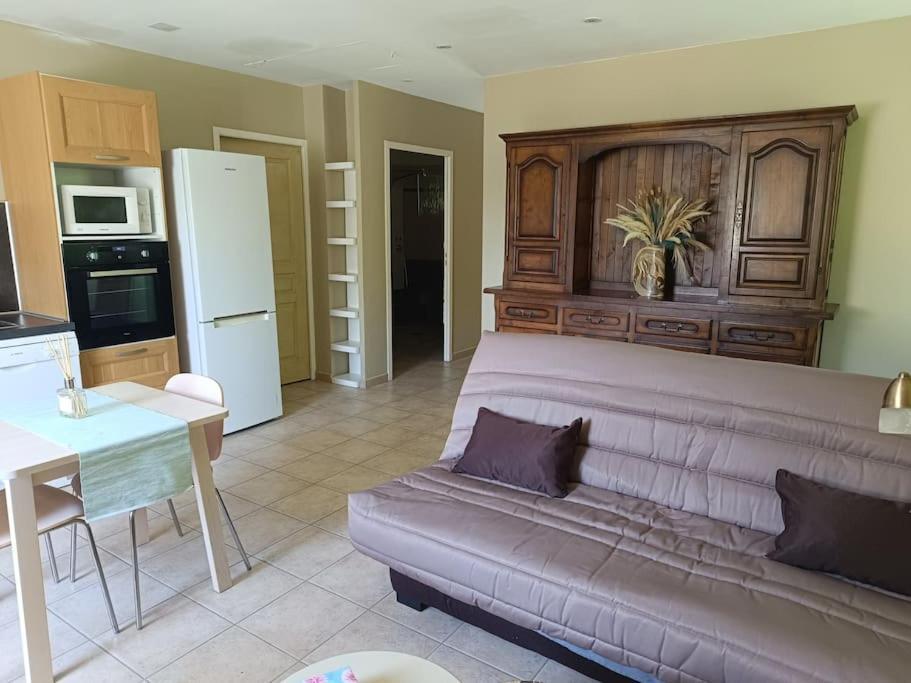 Appartement 2 A 4 Personnes Antraigues Экстерьер фото